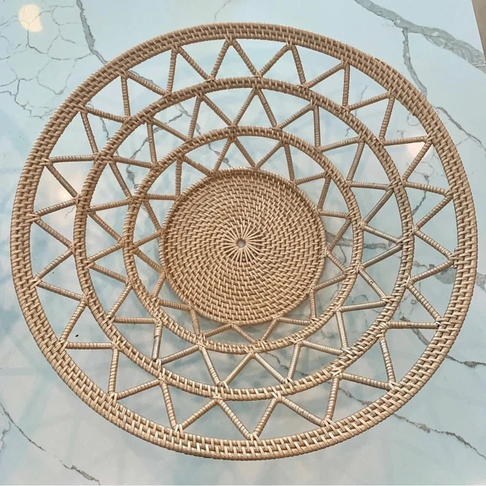 18” Crate & Barrel Crete Large Woven Rattan Basket Fruit Decor